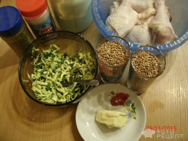 Ингредиенты для «Курица в сметане с овощами и гречкой»: