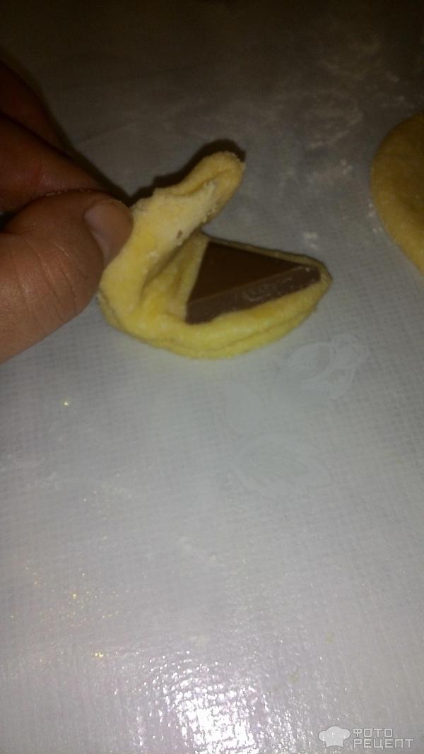 Печенье Творожные треугольники с шоколадом фото