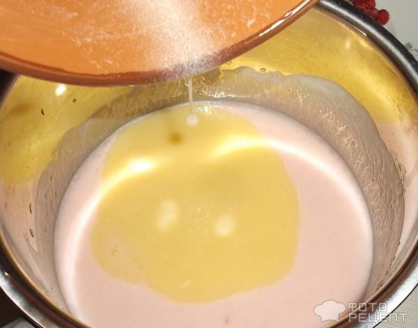 Маффины на клубничном йогурте фото
