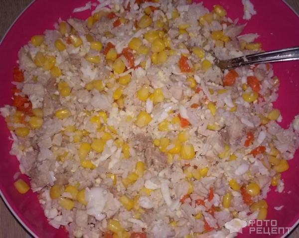 Салат с курицей и рисом фото
