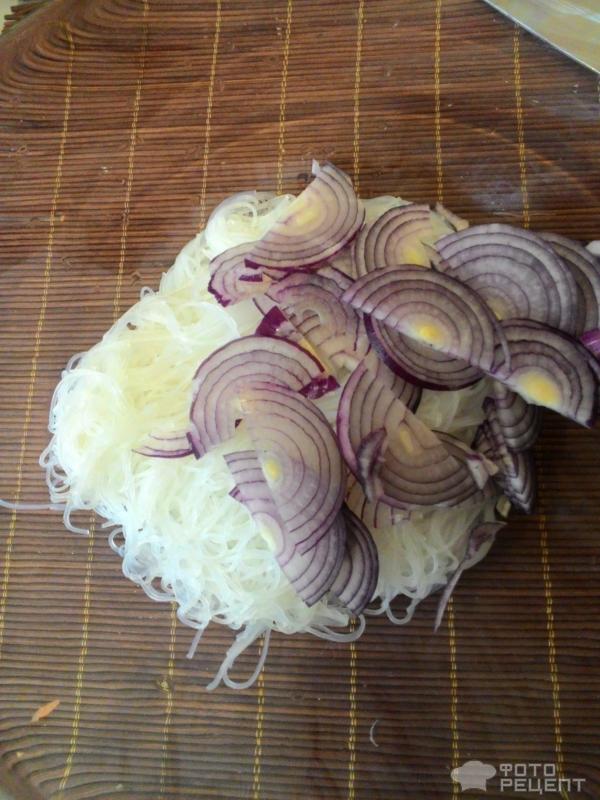 Мясной салат с фунчезой фото