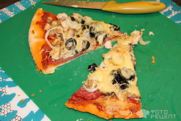 Домашняя пицца на тонком тесте фото