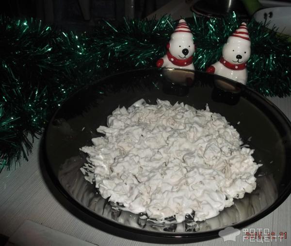 Салат из курицы и ананасов фото