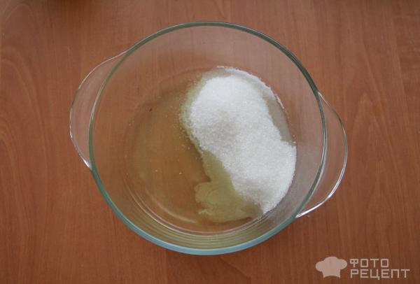 Белки с сахаром для крема