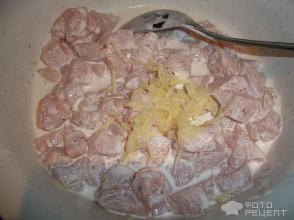 Куриное филе в сырно-сметанном соусе фото