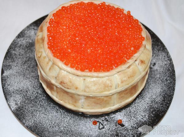 Салат-торт праздничный с красной икрой