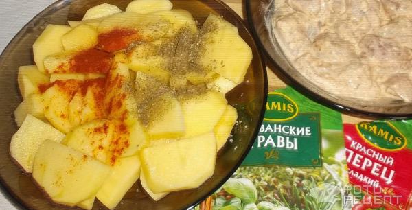 Картофель с курицей запеченный в рукаве фото