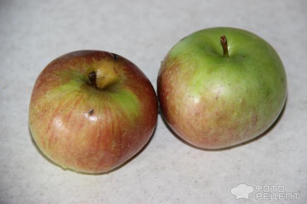 Овсяная каша с карамелизованными яблоками фото