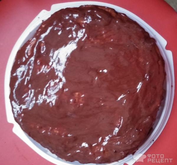 Торт Бисквит с персиком в шоколадной глазури фото