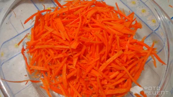 Салат со свеклой, морковью и лимоном фото