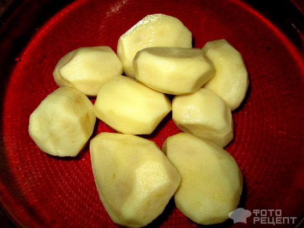 Запеченный картофель с луком-фри фото