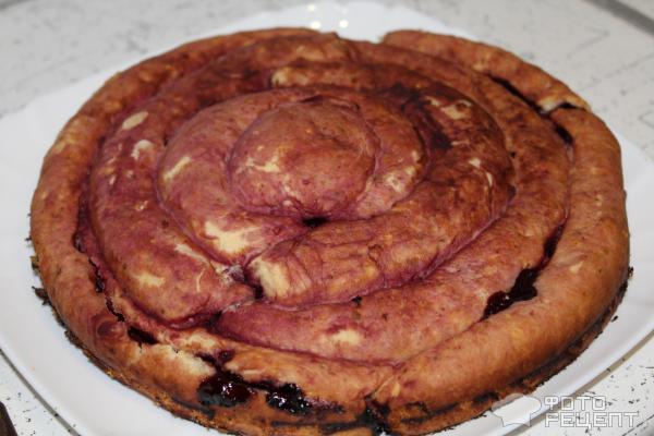 Пирог Улитка с вишней