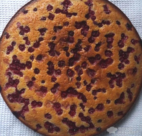 Быстрый пирог с ягодами фото