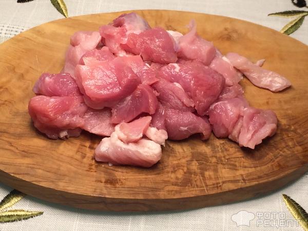 Бефстроганов из говядины со сметаной и черносливом - рецепт с фото