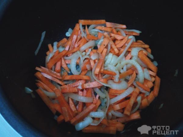 лук и морковь обжариваем