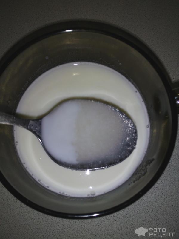 растворяем сахар в молоке