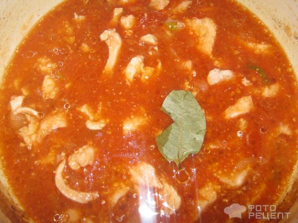 Куриное филе в сметанно-томатном соусе фото