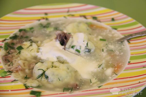Суп с сырно-творожными крокетами фото