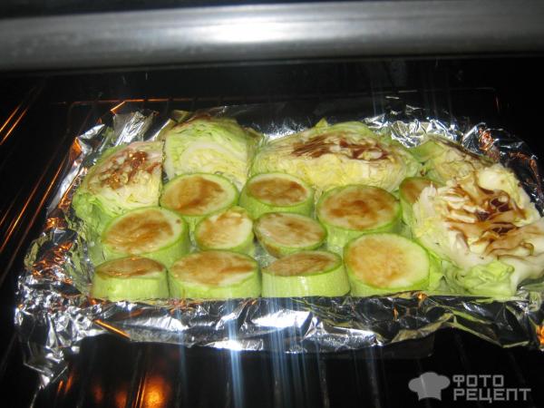 Кабачки и капуста запеченные под соусом терияки фото
