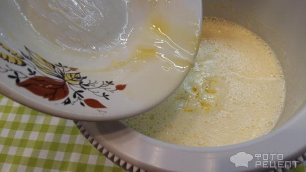 Абрикосовый пирог с йогуртом фото