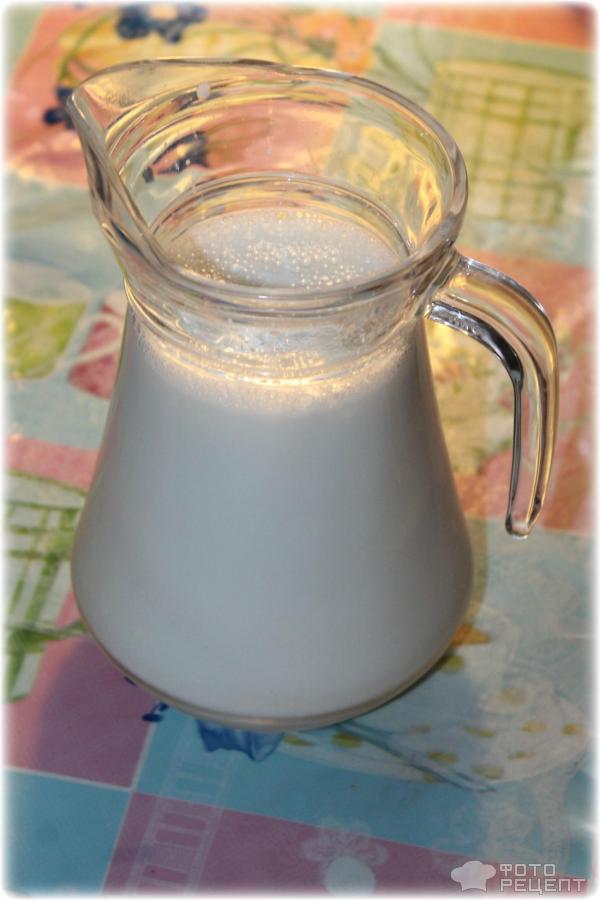 Желательно иметь дома обычное молоко, оно нужно для выпечки