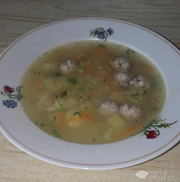 Вермишелевый суп с фрикадельками фото