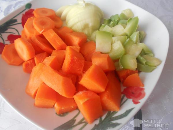 Мясо кролика тушенное с овощами фото