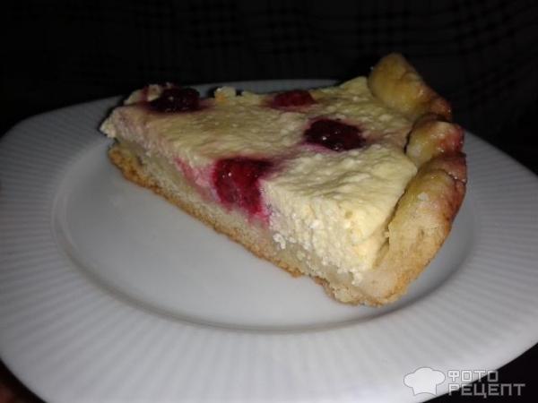Песочный пирог с ягодами фото