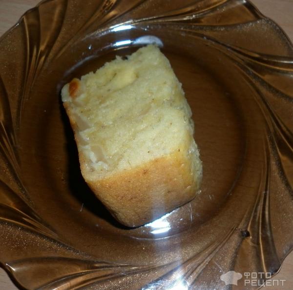 Пирог со сгущенкой и яблоками фото
