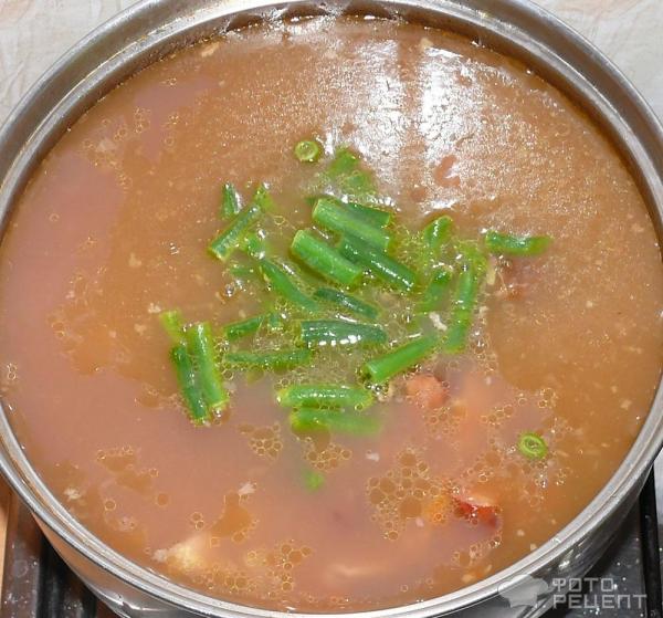 Фасолевый суп с копченостями фото