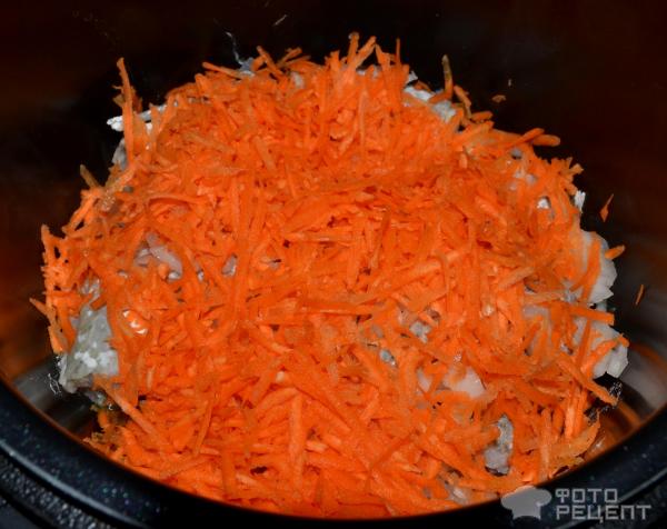Рыба (минтай) с луком, морковью и сметаной в мультиварке