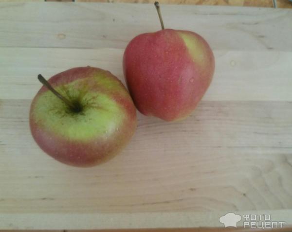 Слойки с карамелизированными яблоками фото