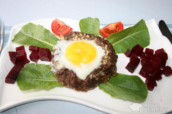 Бифштекс из говядины с яйцом – пошаговый рецепт приготовления с фото