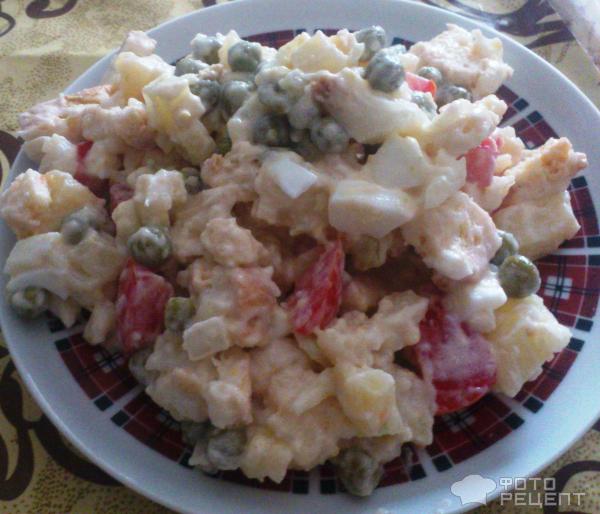 Салат с сухариками и зеленым горошком рецепт с Салат с сухариками и зеленым горошком рецепт с