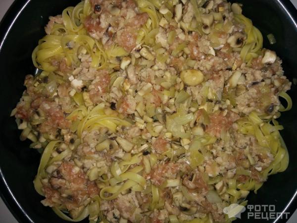 Гнезда из макарон с фаршем фото
