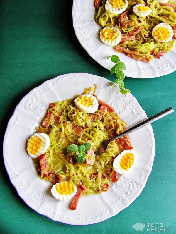 Салат из кабачков с яйцами фото
