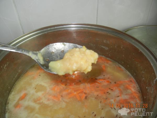 Суп гороховый с курицей фото