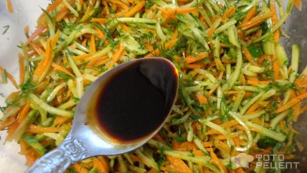 Огурцы с морковью по-корейски фото
