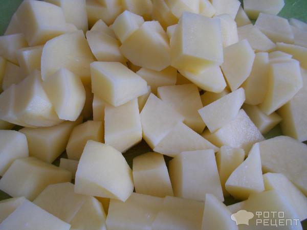 кубиками резанный картофель