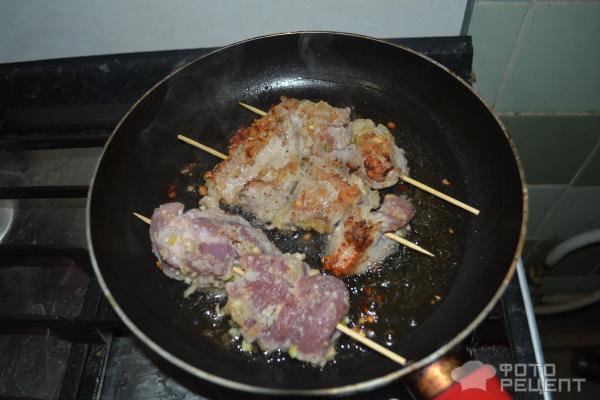 Зате (мясо, жаренное на вертеле) фото