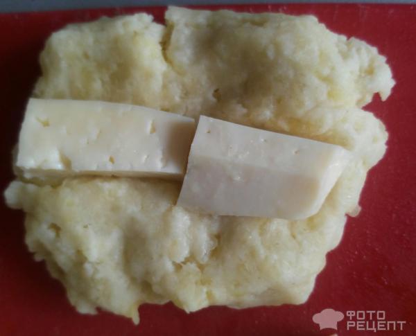 Палочки из картофеля с сырной начинкой фото