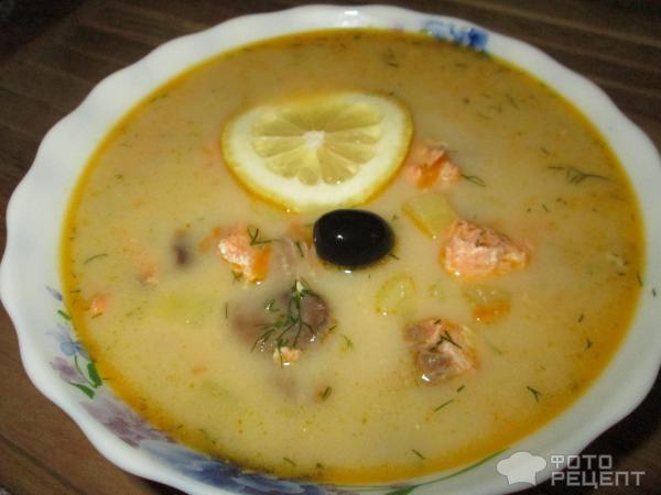 Сырный суп с форелью фото