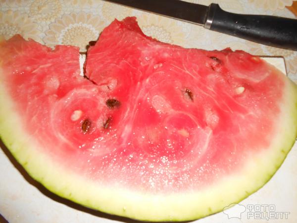 Салат из арбуза и сыра фото