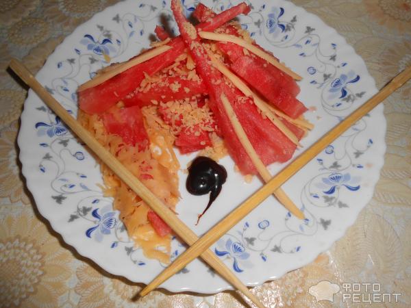 Салат из арбуза и сыра фото