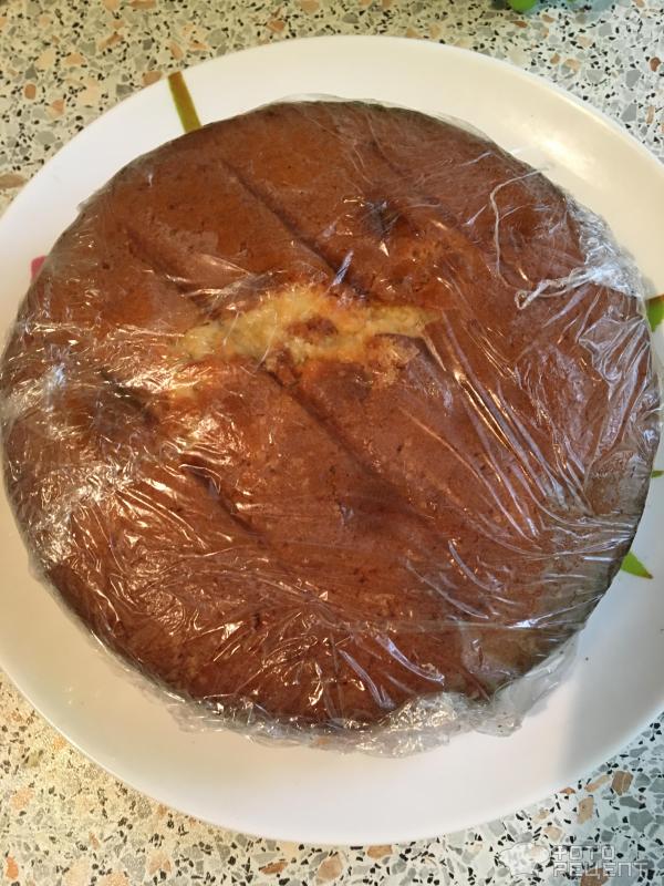 Торт Бисквитный с творожно-вишневой начинкой фото