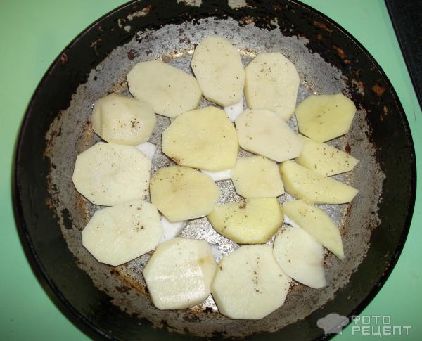 Запеченная скумбрия с гарниром из картофеля фото