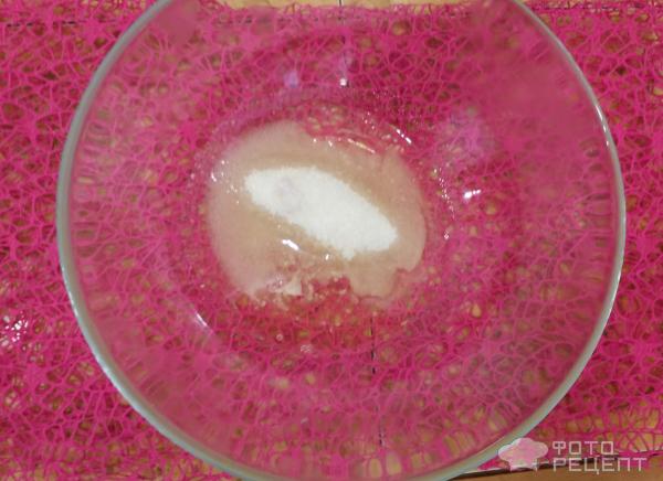 Трубочки из слоеного теста с белковым кремом фото