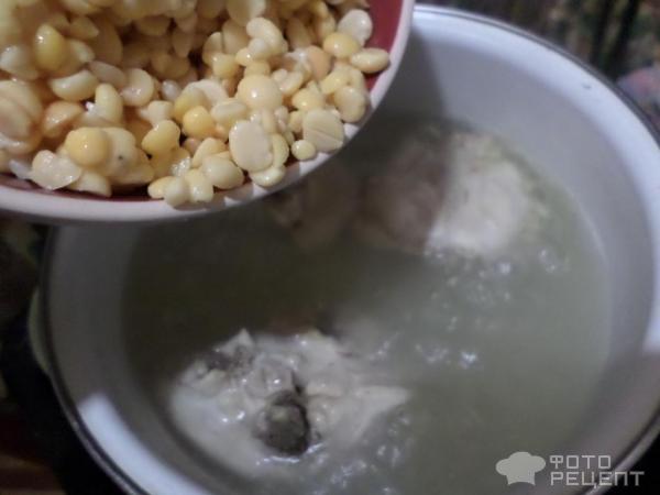 Гороховый суп на куриной косточке фото
