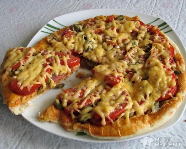 Пицца с салями, оливками и помидорами рецепт – Итальянская кухня: Паста и пицца. «Еда»