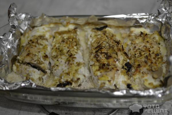 Куриный рулет с курагой и черносливом фото